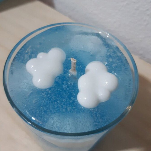 Handmade gel candle in fancy design 250gr like new