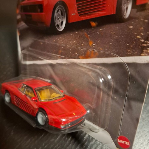 Hot Wheels Premium Ferrari Testarossa diecast car