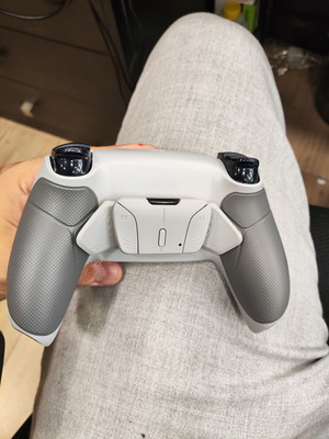 Sony PS5 DualSense контролер като нов с TMR джойстици и Extreme Rate 4 бутона
