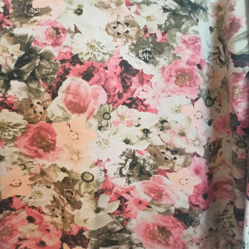 Slim hoodie with flowers in khaki shades one size