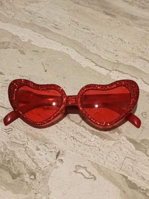 Heart-shaped sunglasses with glitter like new, red