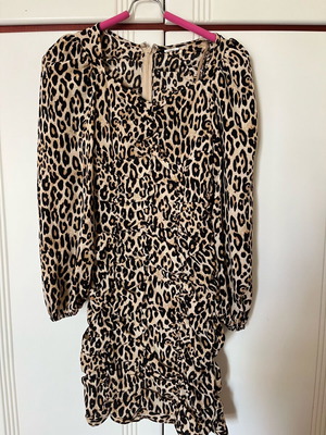 H&M Leopard Dress Draped New, Excellent Fit, XS