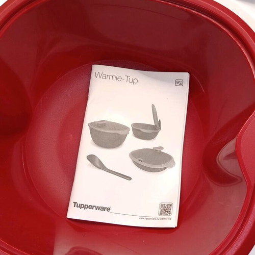 Tupperware container with double wall new