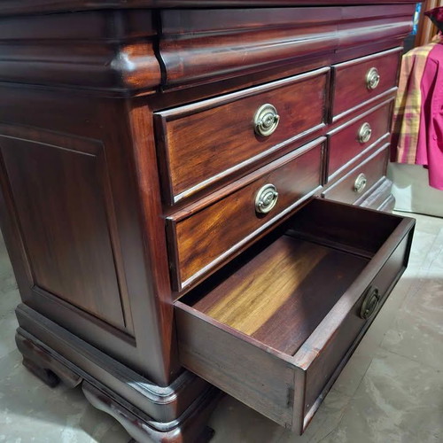Buffet table like new, solid wood with multiple drawers