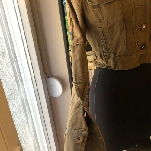 Military Cropped Jacket Thesis like new in khaki color