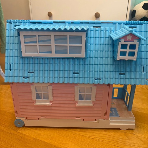 Cicciobello Amicicci playhouse and cradle set like new