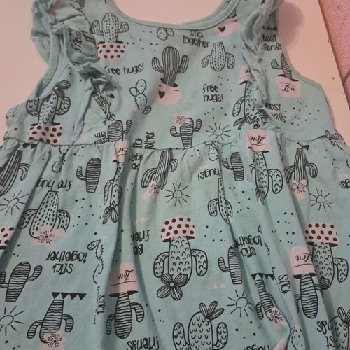 Girls' clothing set like new, 2 shorts, 1 leggings, 1 blouse, ages 3-4