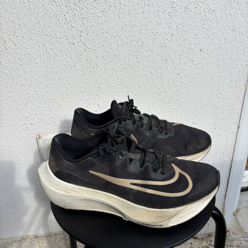 Nike Zoom Fly 5 running shoes used, size 44, black and gold