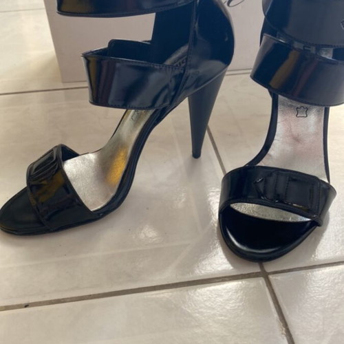 Sante Black Sandals like new, size 36-37, vintage