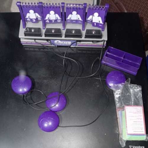 Board games set like new with Mastermind, electronic quiz and Pyrgolexo
