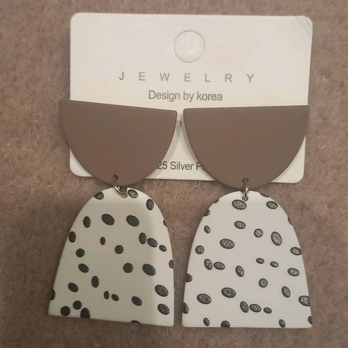 Modern earrings for pierced ears new