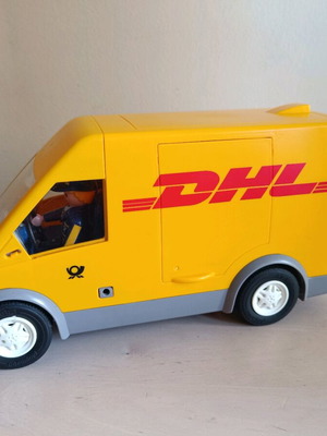 Playmobil used with missing parts and breaks, rear door missing