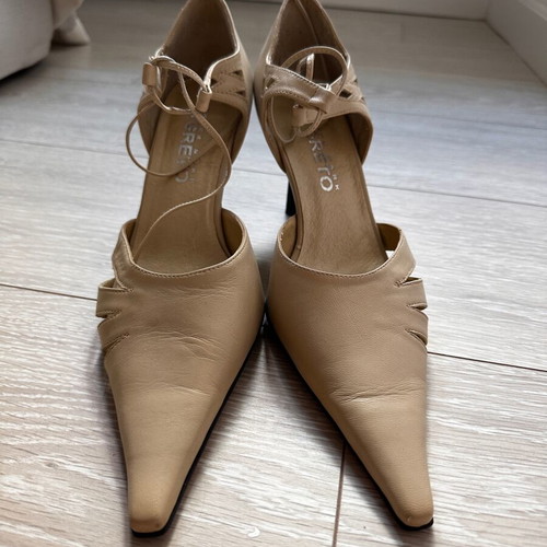 Vintage Le Greto Vero Cuoio beige pointed toe pumps like new EU39