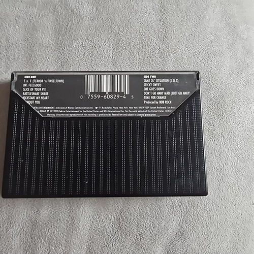Motley Crue Dr. Feelgood cassette used, rock