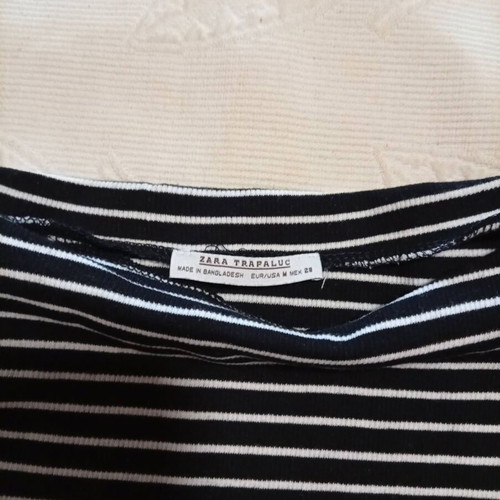 Zara Trafaluc striped short-sleeve top like new, size S