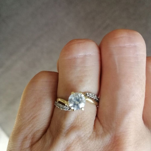 14K Gold Solitaire Ring new with 585 hallmark