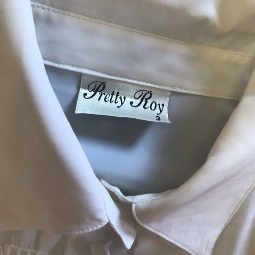 Pretty Roy white vintage shirt with embroidery and fabric buttons, like new