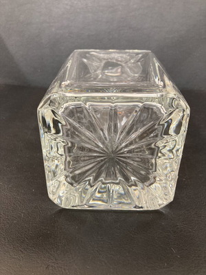 Crystal decanter