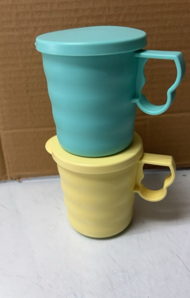 Tupperware Expresion Mugs 2 pieces new,… - € 18,00 - Vendora.cy