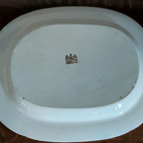 Large porcelain platter like new, dimensions 46.5 x 37.5