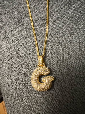 Necklace with stainless steel chain letter G new