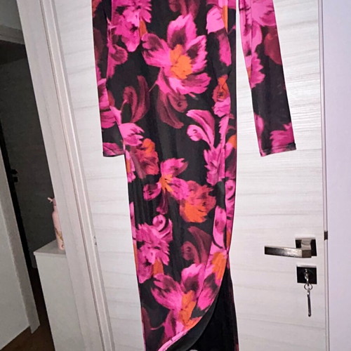 Shein maternity dresses like new, pack of 3 with free maternity pants