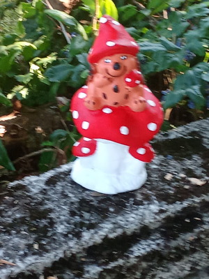 Figurines new, weather resistant