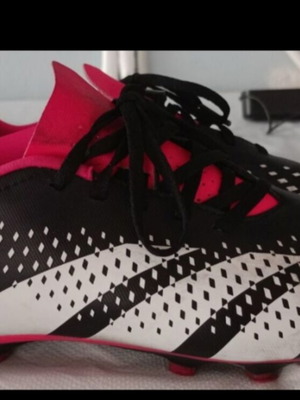 Adidas Predator football shoes size 44.5 like new, black and pink