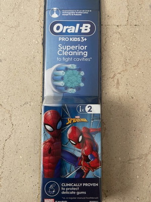 Oral-B Pro Kids 3+ Superior Cleaning Spiderman replacement brush heads