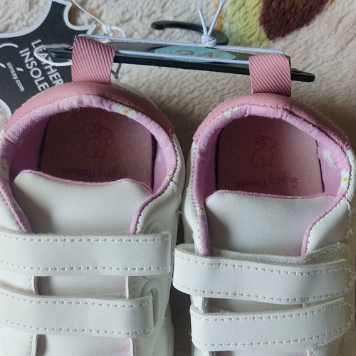 Children's shoes size 24 new, white and pink