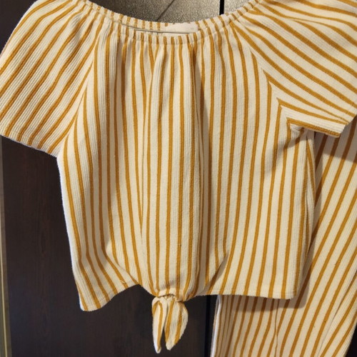 Zara kids set 10 years, striped mustard and ecru blouse and pants