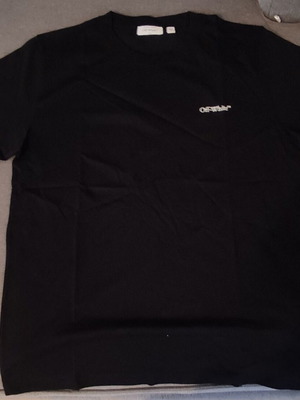 Off White black t-shirt size XL with logo and arrow design