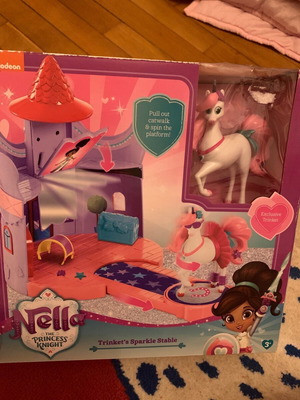 Trinket's Sparkle Stable used toy from Nella the Princess Knight
