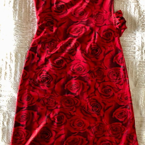 Dress intense red strapless fitted like new, size M