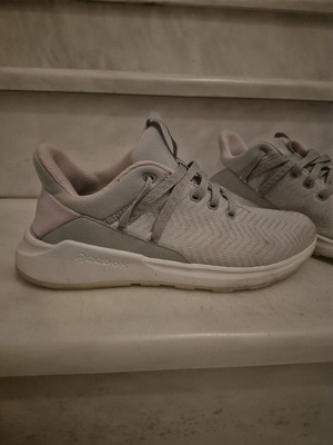Reebok women's athletic shoes used, gray with pink, size 37.5