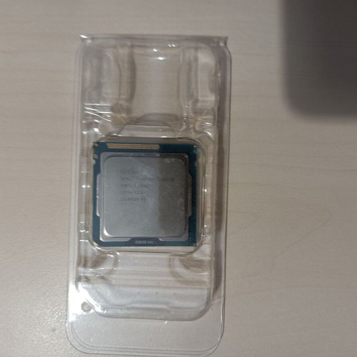 Intel Pentium Processor G2130 3.20 GHz like new