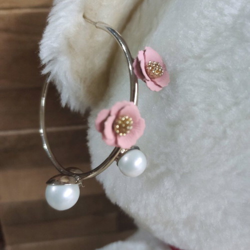 Hoop earrings gold color with faux pearls and pink flowers like new