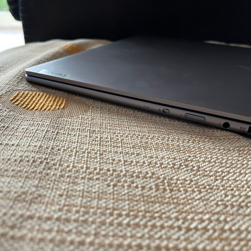 Lenovo Slim 7 14IMH9 14" OLED Touch laptop like new, Intel Core i7, 32GB RAM, 1TB SSD