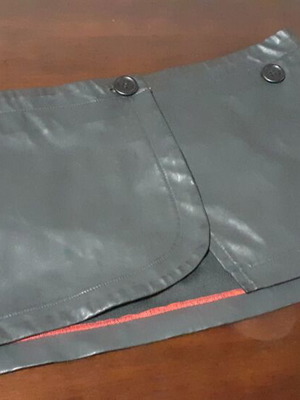Leather skirt envelope style, like new, size S/M, black