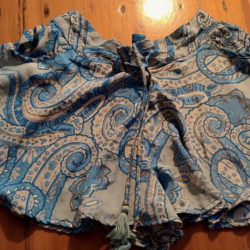 Croisé Shorts blue with gold details Ble Resort Collection new