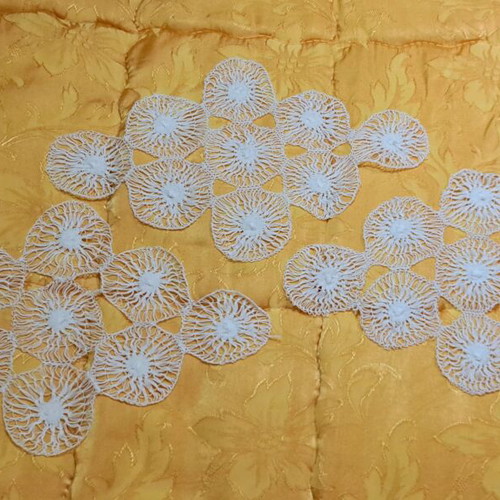 Set of 3 white handmade doilies like new, knitted