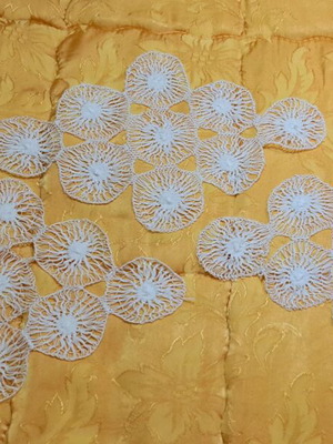 Set of 3 white handmade doilies like new, knitted