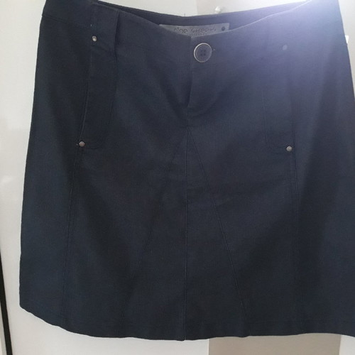Skirts used in various sizes S, M, L