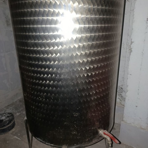 Stainless Steel Wine Tank 350 Liters Like New with Tap and Airtight Lid