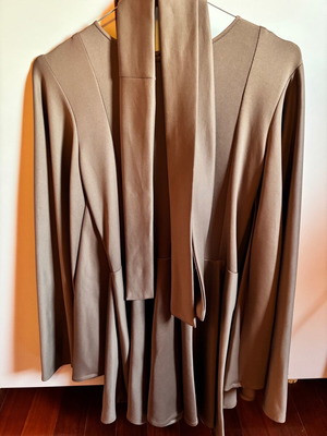 Mini dress Be a bee couture like new, size XS/S, brown with belt