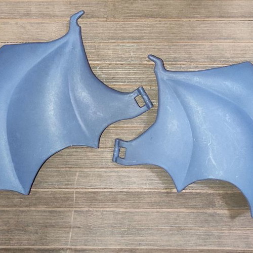 Gargoyles Mighty Roar Golliath used with accessories Kenner 1995