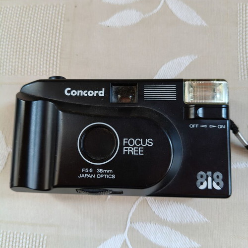 Vintage Concord 818 35mm Analog Camera like new