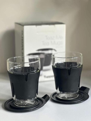 Tupperware set of 2 glass cups in gift box new