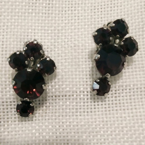 Vintage jewelry set pin and earrings Dec 60 like new with semi-precious stones