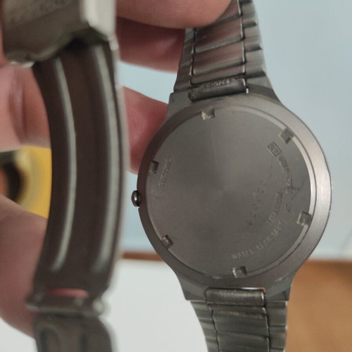 Seiko Vintage 1997 Quartz 7N42-8100 Titanium αντρικό ρολόι μεταχειρισμένο